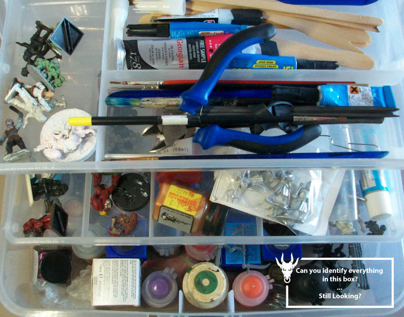 How to store miniatures for free inside a caddy box for Warhammer